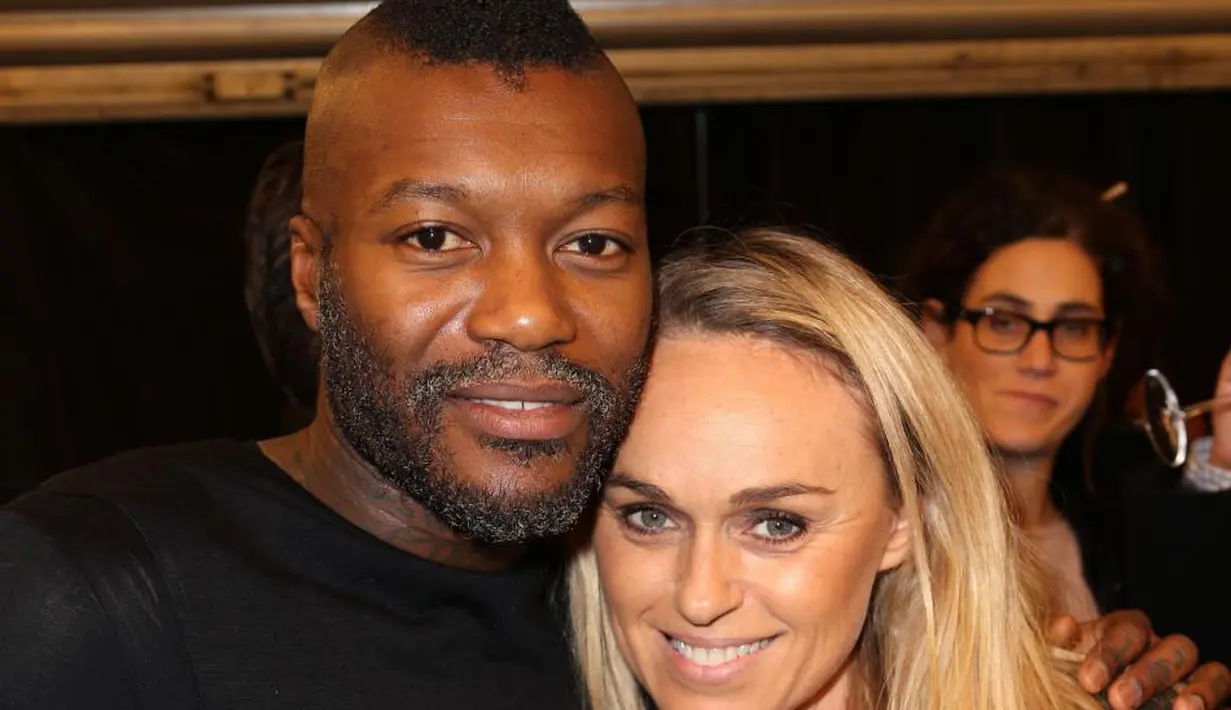Wanita yang berprofesi sebagai dosen ini adalah istri bomber Queens Park Rangers, Djibril Cisse. Littler menikah dengan Cisse pada 18 Juni 2005 (purepeople.com)