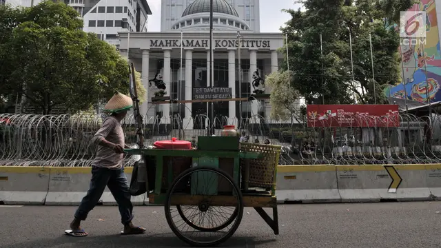 Pengawalan Ketat Gedung MK Jelang Sidang Putusan