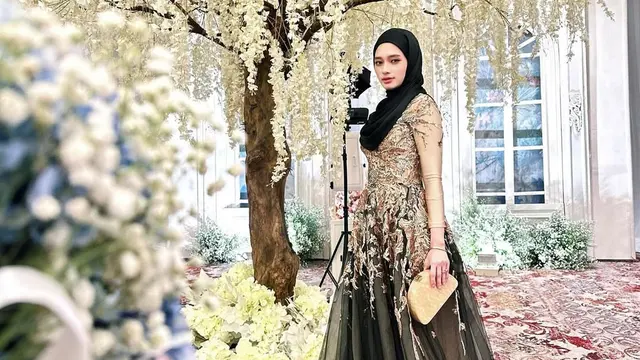 Potret para seleb kondangan Vior - Vincent