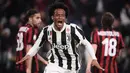 Juan Cuadrado direkrut Juventus pada 2015 dengan biaya 18 juta euro. Sempat tampil buruk di Chelsea, Cuardado sukses menjadi salah satu bek kanan terbaik bersama Si Nyonya Tua. Ia telah mencetak 20 gol dari 234 laga. Saat ini, ia digaji oleh Juventus sebesar 150 ribu euro. (AFP/Marco Bertorello)