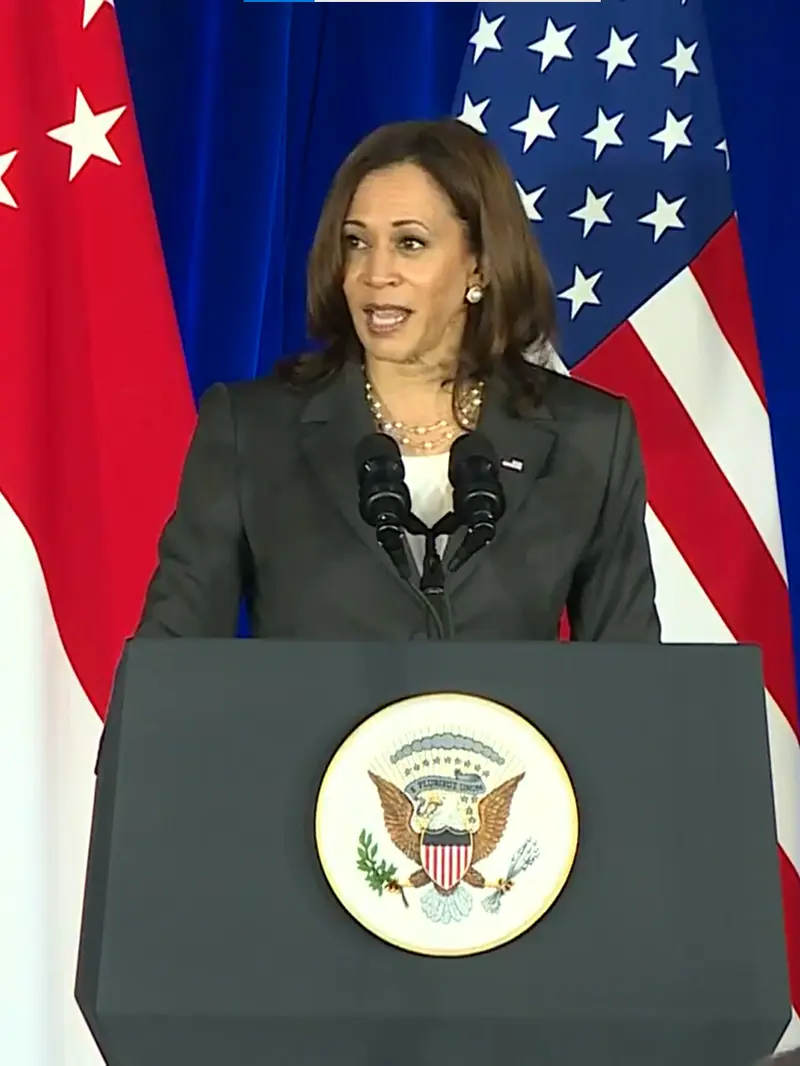 Kamala Harris berpidato di Singapura, Selasa (24/8/2021).