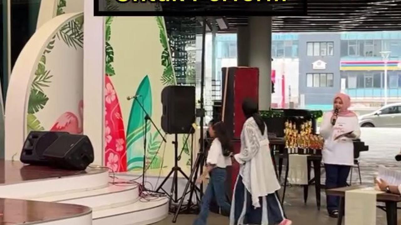 7 Potret Tantri Kotak Ikut Lomba Nyanyi di Tempat Les Vokal Anak, Tak Dapat Juara 1