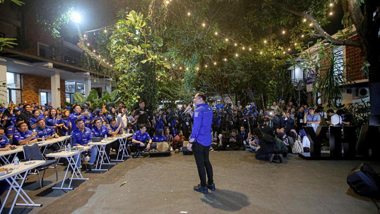 Menurutnya, saat ini ada tanda-tanda bahwa kesetaraan dan keseimbangan antar lembaga negara ini mulai terganggu.