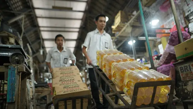Rajawali Nusindo mendistribusikan pangan di 43 cabang yang dimiliki oleh perusahan yang tersebar di 34 Propinsi di Indonesia selama masa Nataru. (Dok Rajawali Nusindo)