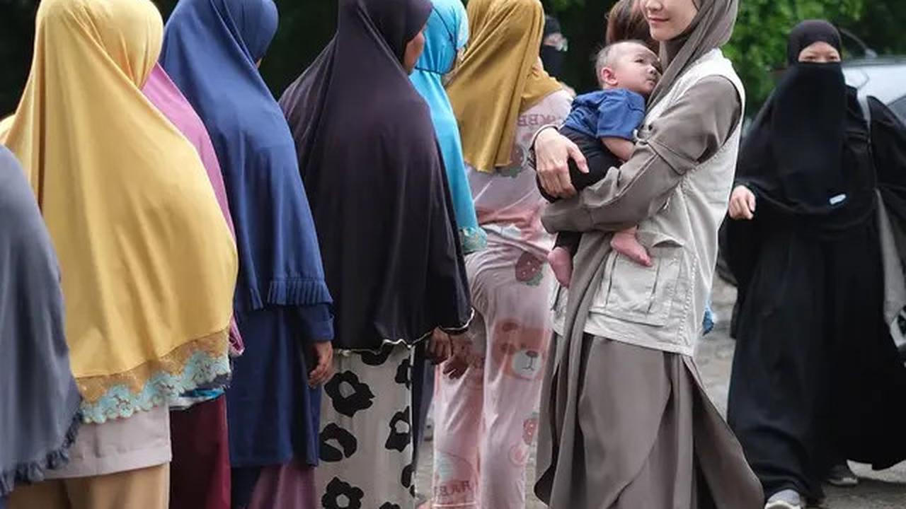 7 Aksi Zaskia Adya Mecca Bantu Korban Banjir Bekasi, Rela Naik Pick Up