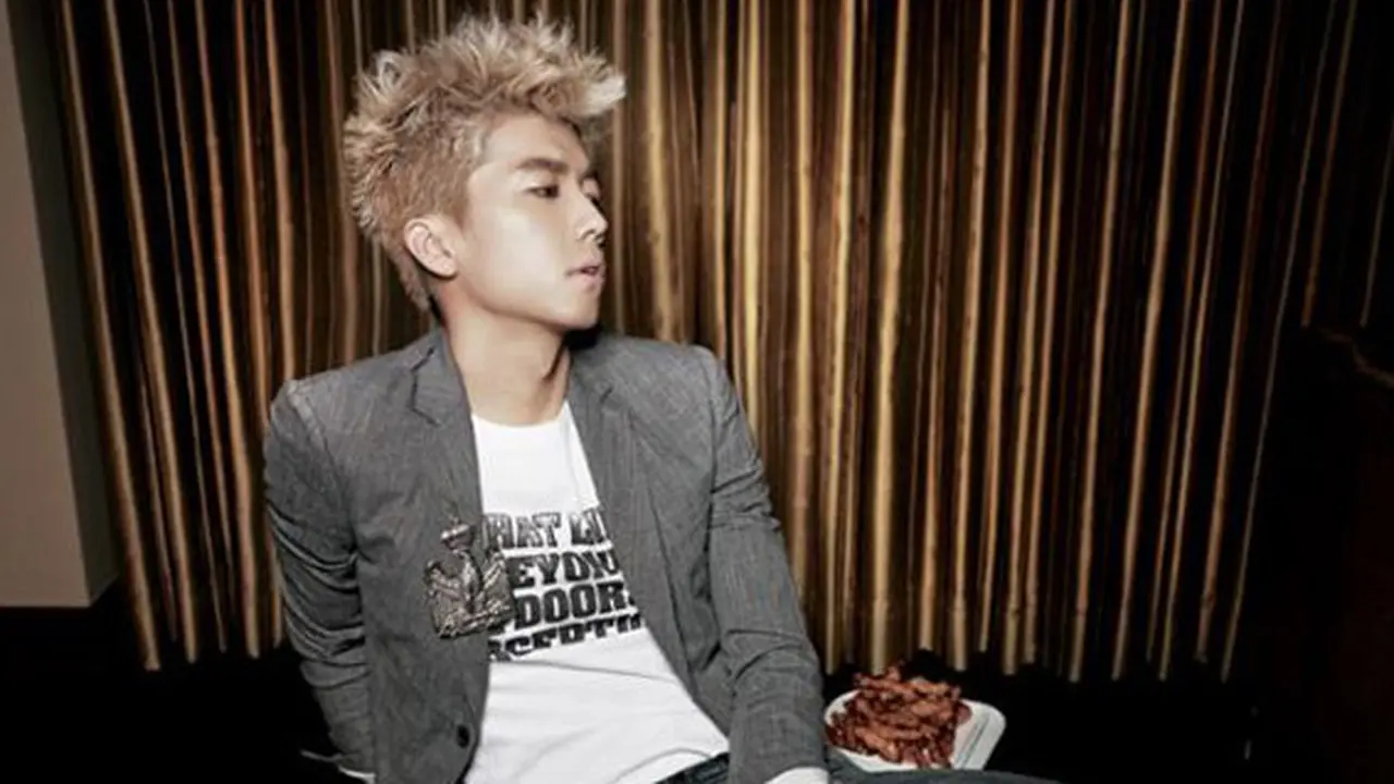 Cara Ampuh Wooyoung 2PM Hindari Gosip Miring