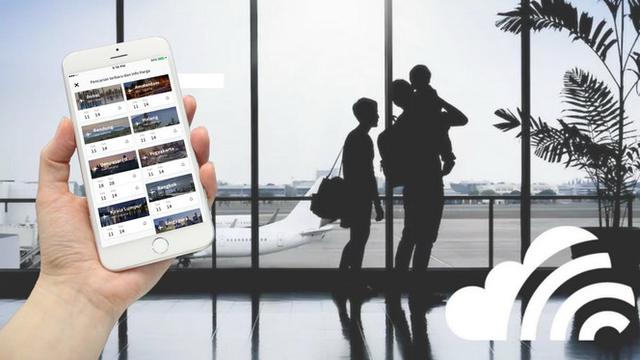 Membeli tiket penerbangan atau hotel