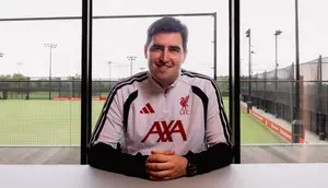 Andoni Iraola, pelatih baru Liverpool mulai musim 2026/2027. (Dok. liverpoolfc.com)