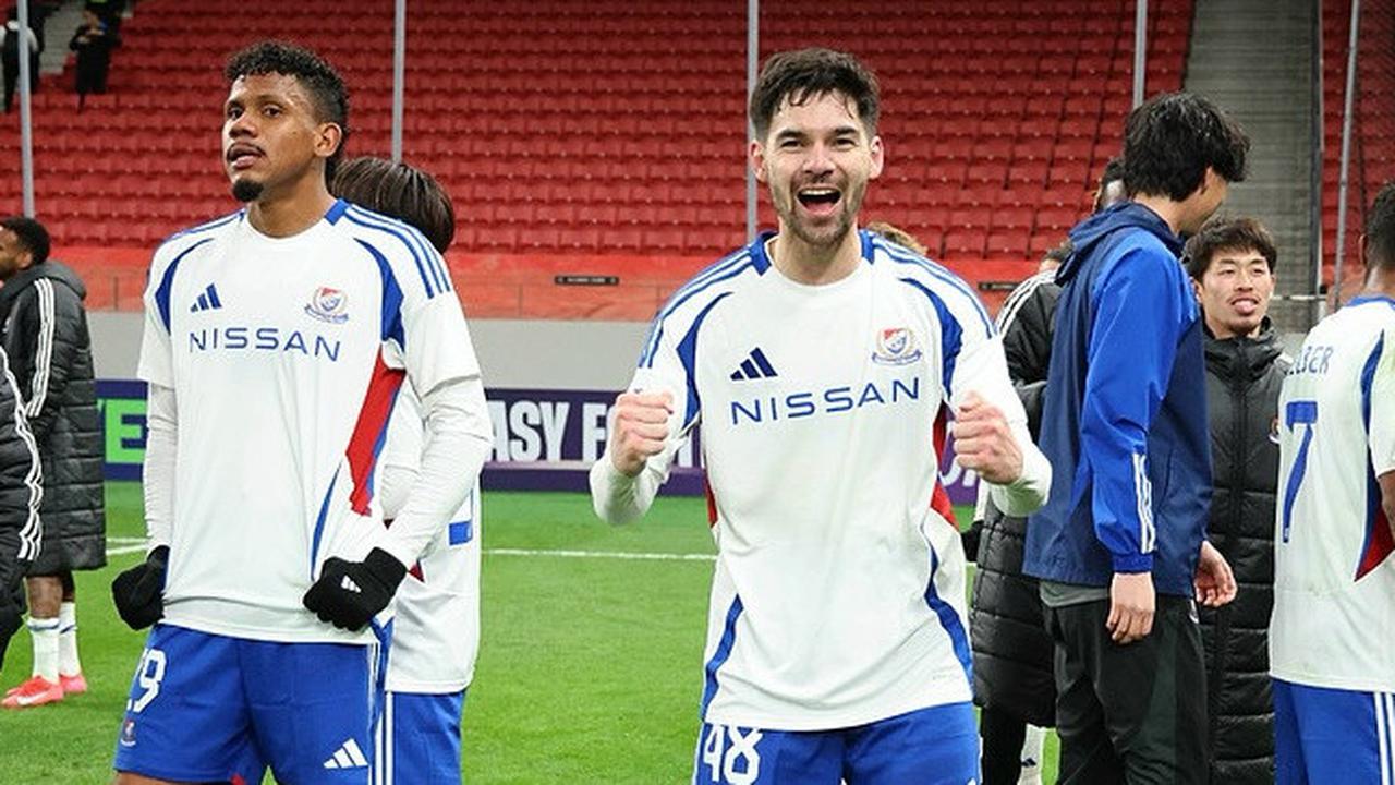 Setelah 2 Bulan Absen, Bek Timnas Indonesia Sandy Walsh Kembali ke Lapangan Hijau: Main 45 Menit Hadapi Liverpool