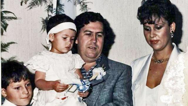 6 Cara Aneh Milyarder Menghamburkan Uang-05