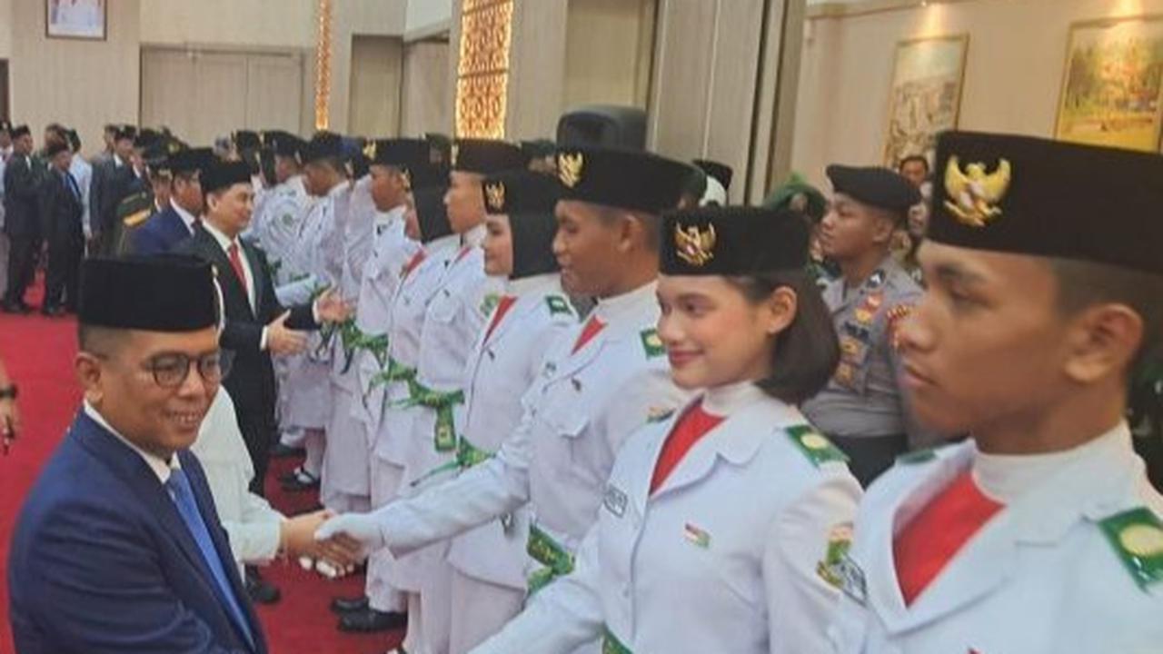 Putra Denny Cagur dikukuhkan jadi Paskibraka Banten HUT Ke-80 RI