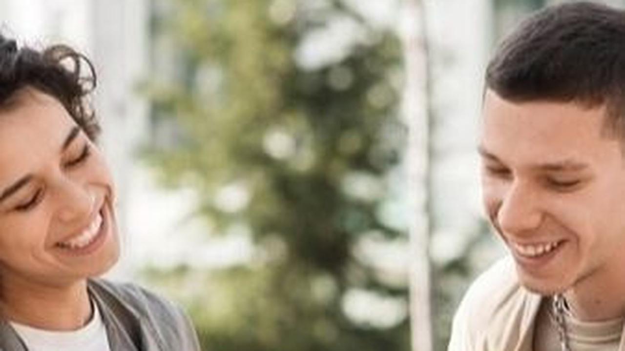<b>1. Cerita Lucu Untuk Pacar: Ditilang Polisi</b>