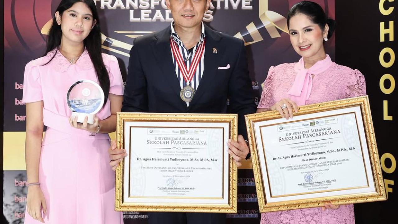 7 Potret Annisa Pohan Setia Dampingi AHY Wisuda, Sorotan Kecantikan dan Keharmonisan Keluarga yang Memukau