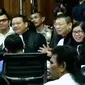 Sidang lanjutan kasus kematian Mirna Salihin diwarnai perdebatan.