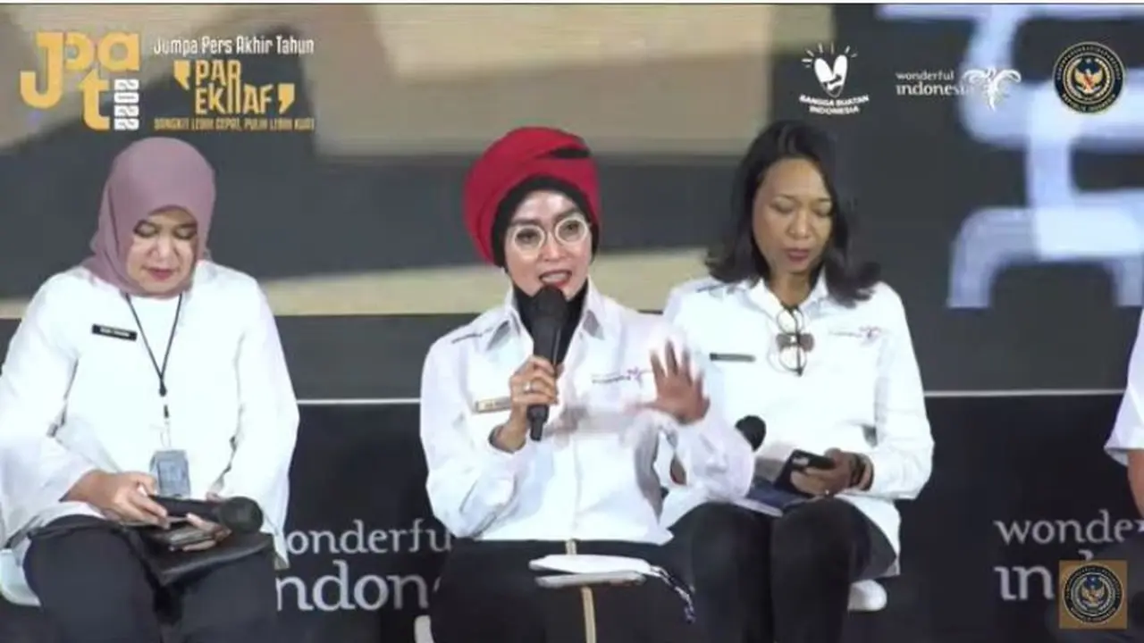 Deputi Bidang Kebijakan Strategi Kemenparekraf, Nia Niscaya di jumpa pers akhir tahun yang terselenggara secara hybrid pada Senin, 26 Desember 2022