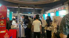Gandeng Ibu ke Job Fair, Cerita Pemuda 19 Tahun Buang Gengsi Demi Masa Depan