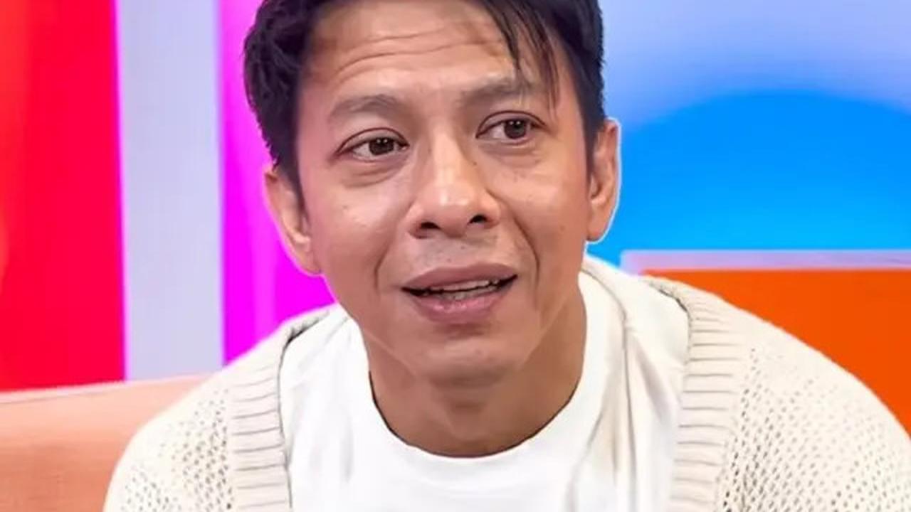6 Potret Wajah Ariel NOAH yang Disangka Pakai Filter, Netizen Soroti Garis Wajah