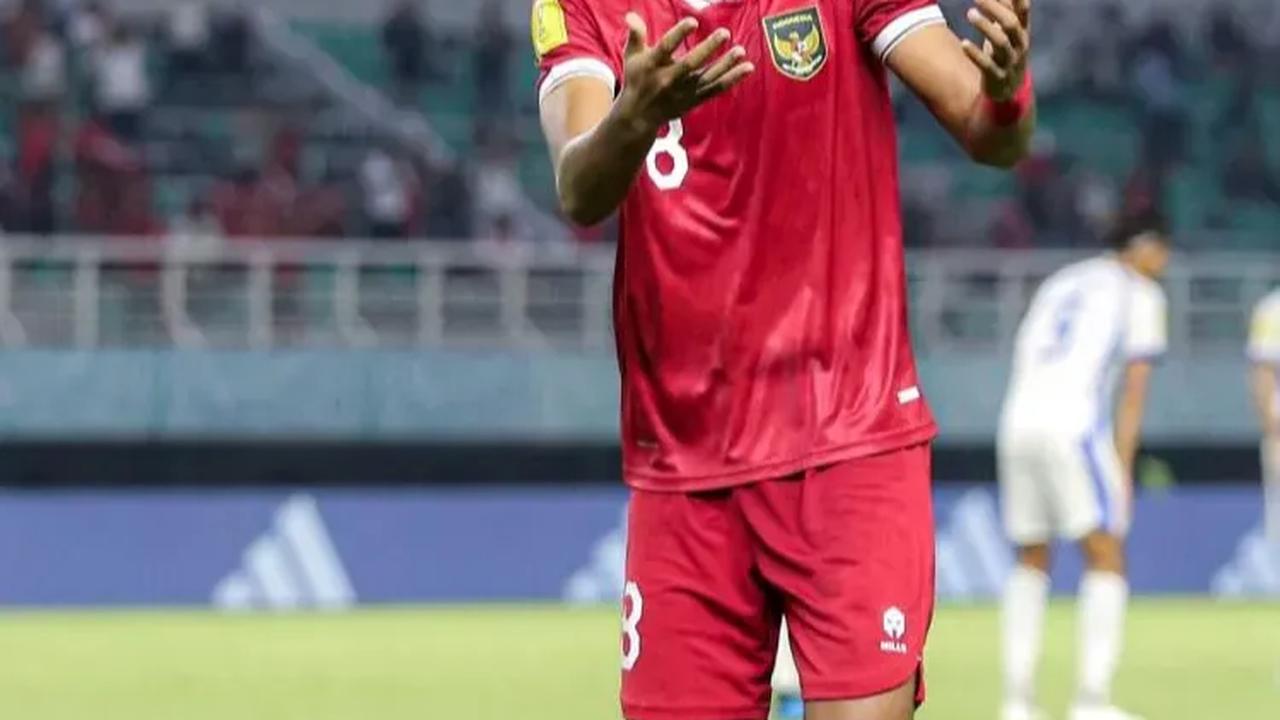 Aksinya saat menjebol gawang Panama, membuat Arkhan Kaka layak mendapatkan penghargaan Man of the Match.