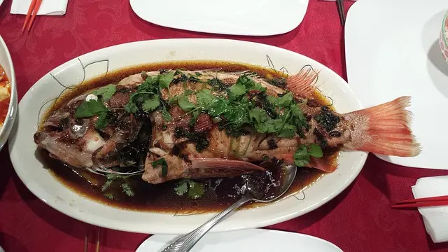 Ilustrasi penggunaan soy sauce