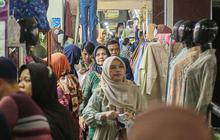 FOTO: Suasana Terkini Pasar Tanah Abang Usai Tiktok Shop Ditutup