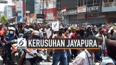 Menkominfo menjelaskan ada pihak yang memotong kabel optik di Papua sehingga layanan telepon dan SMS terganggu.