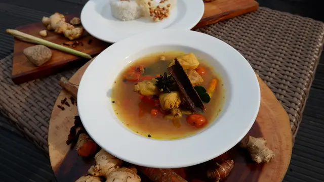 Resep Ayam Kurma Herbal, Menu Lezat dan Sehat Saat di Rumah Aja