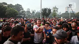 Ganjar lari pagi bersama warga dan relawan pendukungnya. (Liputan6.com/Faizal Fanani)