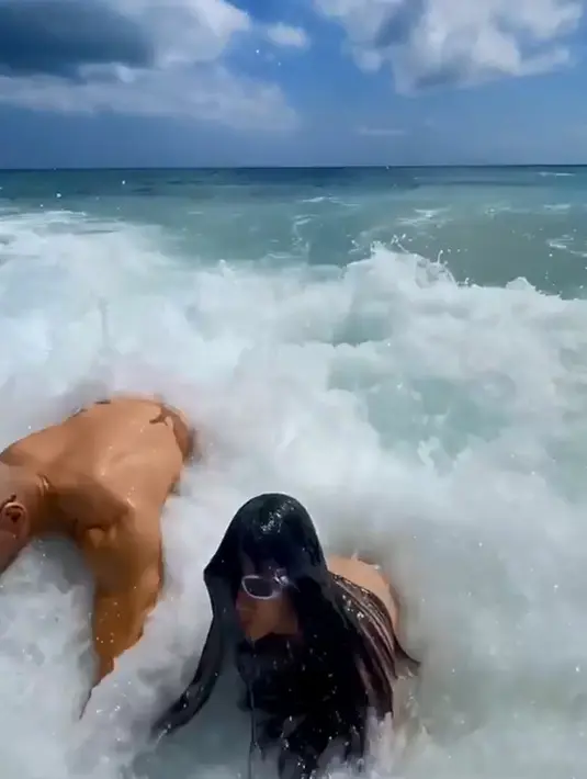 Deddy Corbuzier dan Sabrina Chairunnisa (Instagram/sabrinachairunnisa_)