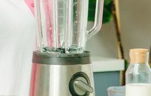 Cara Membersihkan Sisa Lemak di Blender Hanya dengan Menggunakan Satu Jenis Sampah Dapur