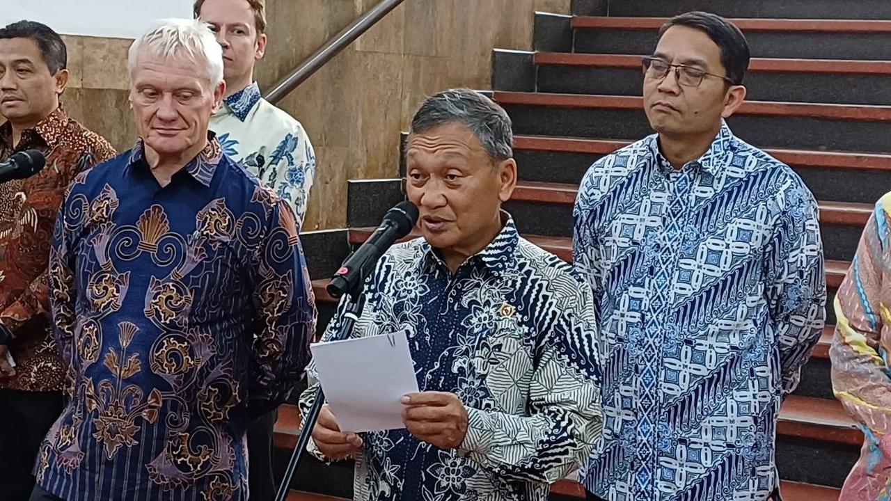 "Mereka juga telah menyiasati beberapa proyek energi rendah karbon dan melaksanakan proyek percontohan di bagian timur Indonesia," imbuh Arifin.