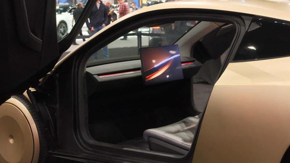 Elon Musk Umumkan Tesla Cybercab, Mobil Masa Depan Tanpa Setir dan Pedal