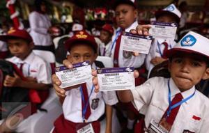 Pemerintah Kabupaten Landak berkomitmen mengawal dengan baik penyaluran Kartu Indonesia Pintar (KIP) agar tepat sasaran peruntukannya.