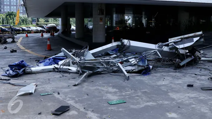 20161026-Gondola Jatuh di Intiland Tower Sudirman-Jakarta