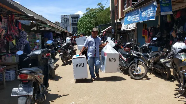 Ratusan Kotak Suara Pemilu di Sumsel Baru Dibagikan Kamis Siang