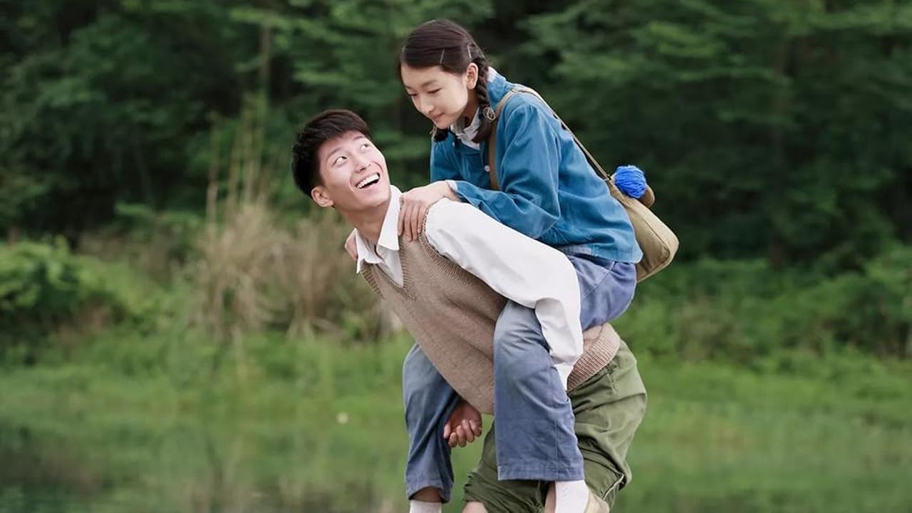 Under the Hawthorn Tree (2010)