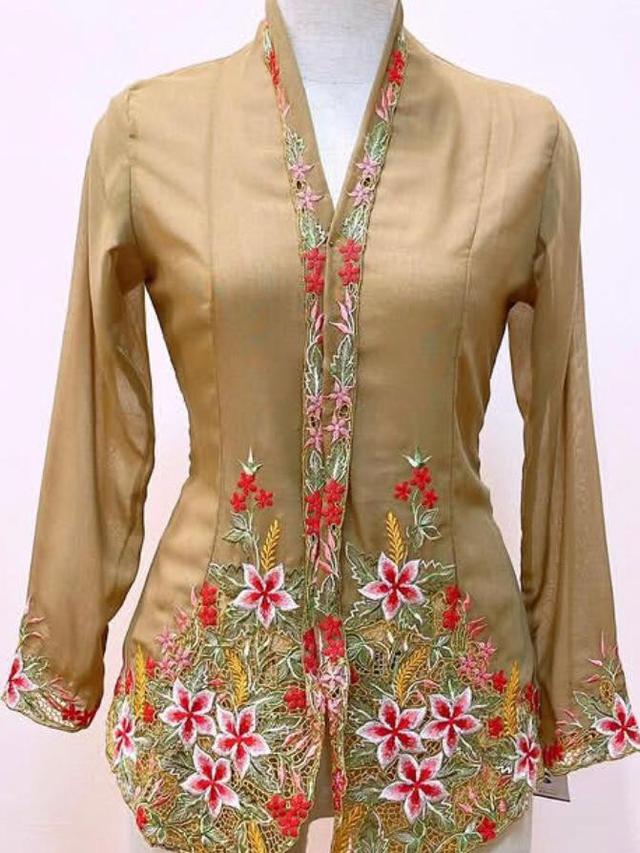 Ilustrasi Kebaya Nyonya Malaysia