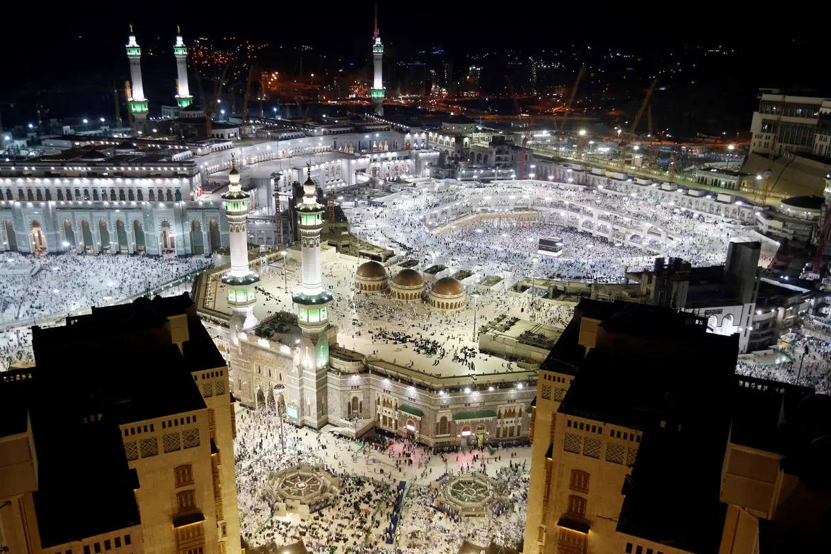 20160910 Melihat Keindahan Masjidil Haram dari Pandangan Udara