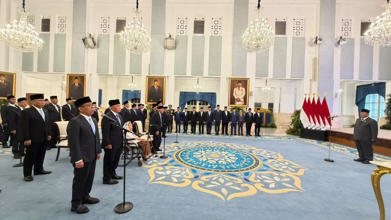 Prabowo lantik dewan pertimbangan presiden. (Liputan6.com/Lizsa Egeham).