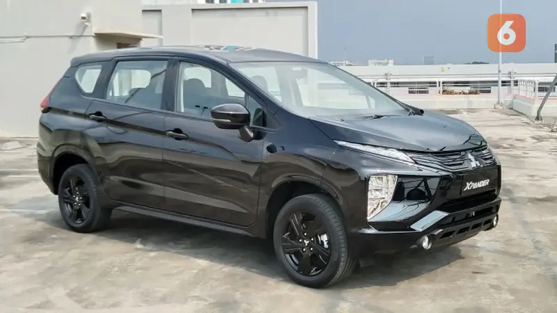 Mitsubishi Xpander Rockford Fosgate Black Edition