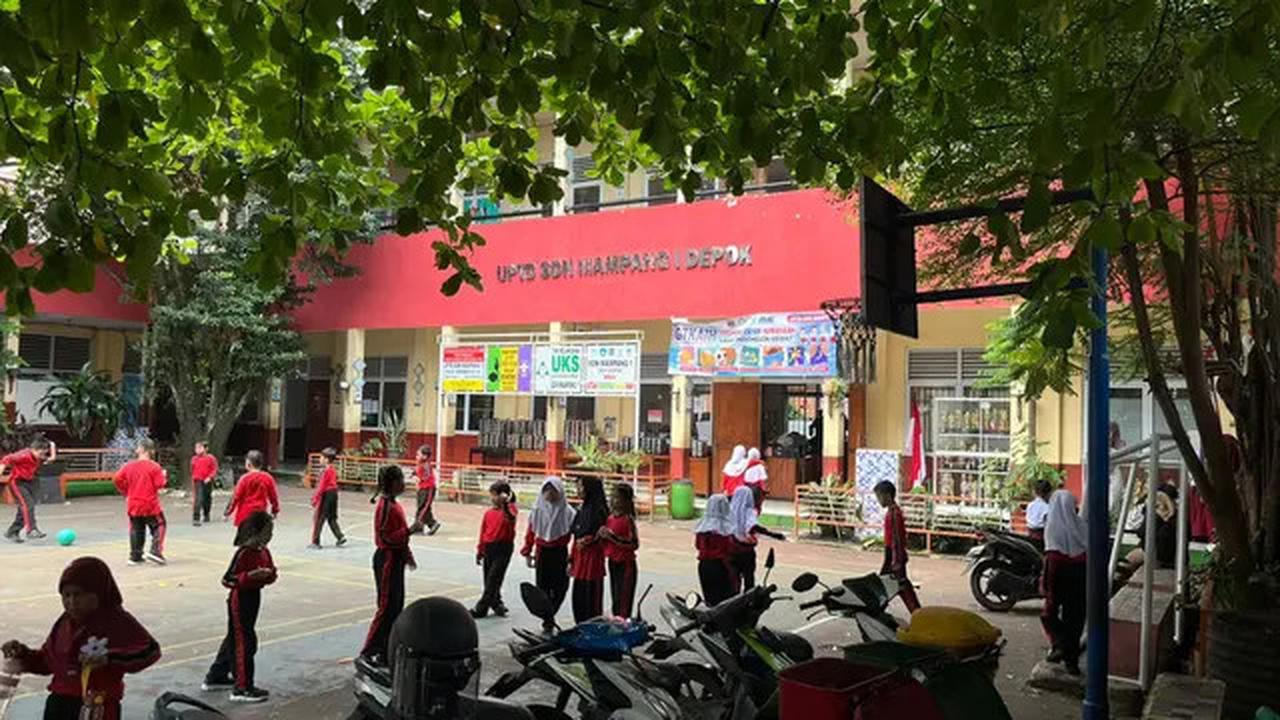Viral Menu MBG di Depok Potong Kentang, Wortel, Keripik Pangsit hingga Saos Sachet, Sekolah Berikan Penjelasan