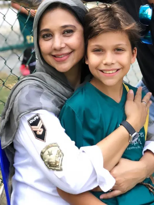 Ayu Azhari (Instagram/ayukhadijahazhari)