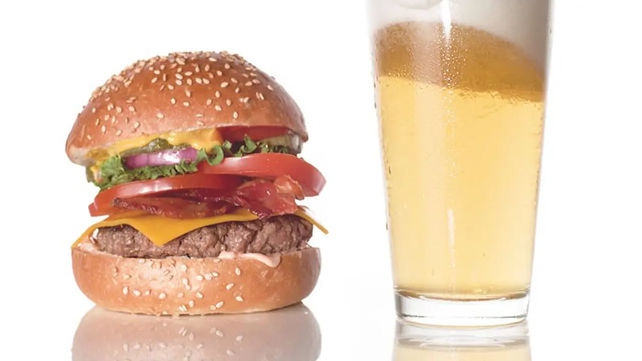 [Bintang] Mengintip Proses Produksi Video Iklan Burger Tanpa Teknologi CGI!