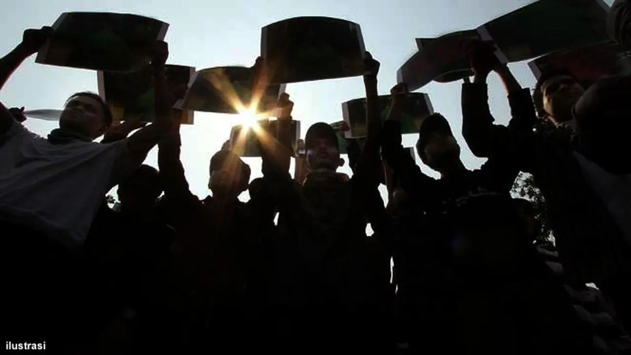 demo-jict-131028b.jpg