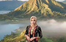 5 Contoh Model Kebaya Klasik untuk Hari Kartini 2025, Tampil Elegan dan Menawan