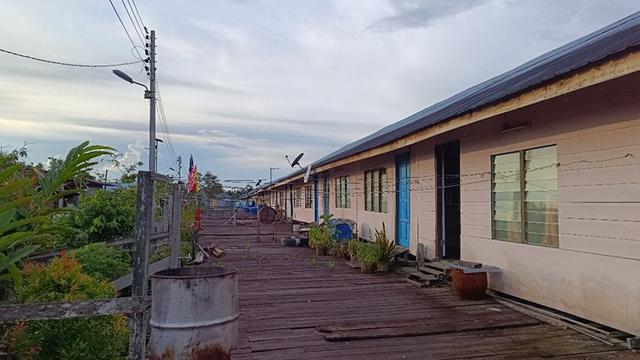 Bertandang ke Rumah Panjang Suku Iban di Sibu Sarawak yang Miliki 28 Pintu, Sempatkan Cicipi Ulat Sagu