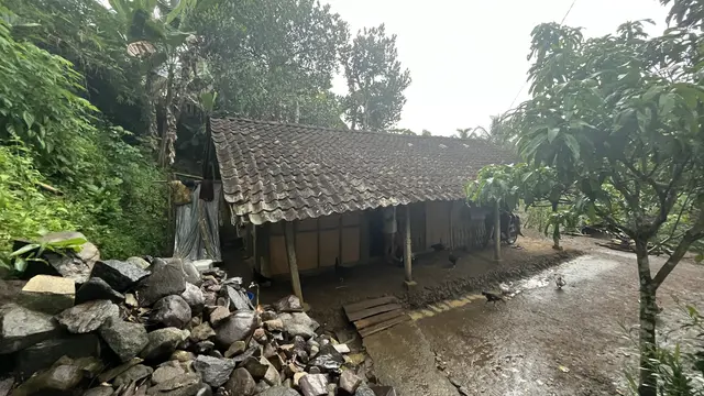Melalui kolaborasi antara berbagai pihak dan semangat berbagi, harapan itu perlahan dapat diwujudkan, satu rumah demi satu rumah, satu keluarga demi satu keluarga.