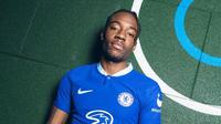 Pemain anyar Chelsea, Noni Madueke, yang direkrut dari PSV Eindhoven di bursa transfer Januari 2023 dengan nilai 35 juta euro atau Rp571 miliar. (Twitter Chelsea)
