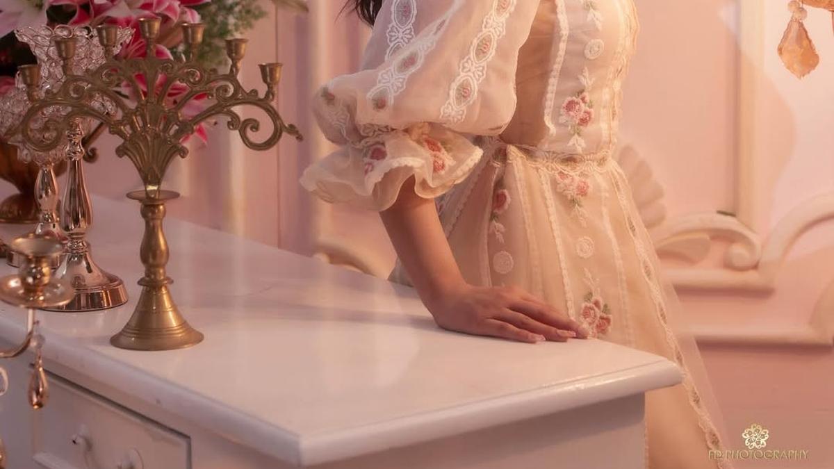 Tampil Anggun dan Modis! Ini 5 Model Lengan Baju Wanita Terpopuler April 2025