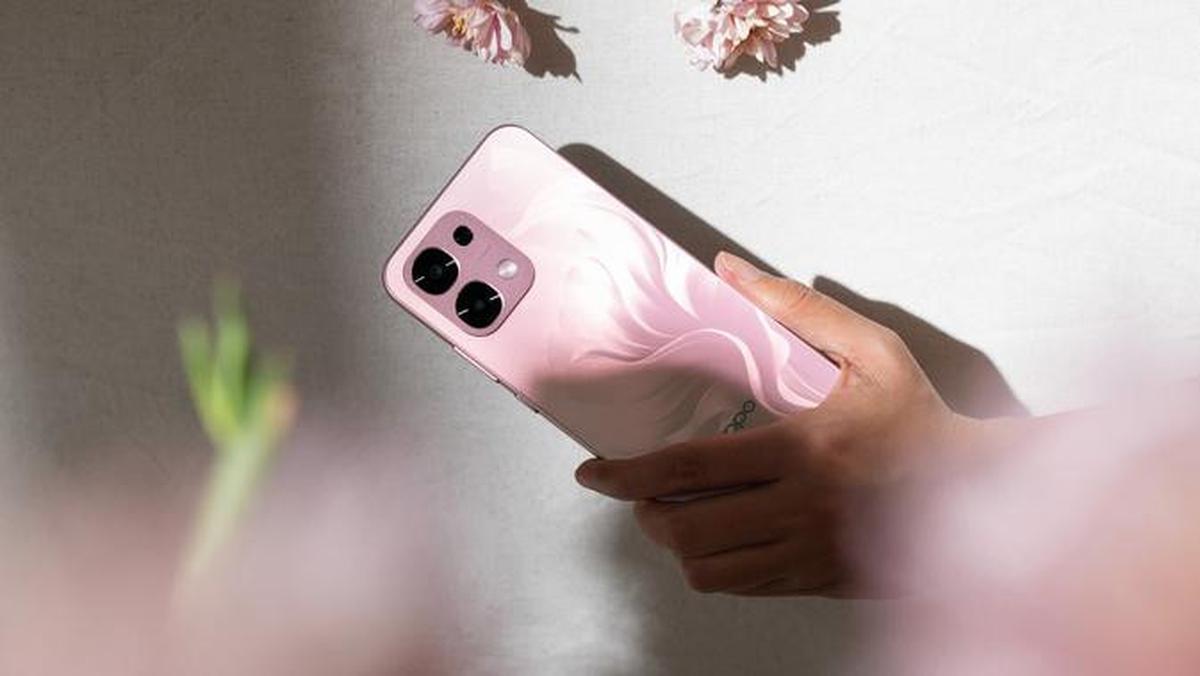 Oppo A6 Pro 5G (tampilan 4). Liputan6.com/Matahari KartikaPurusakara.