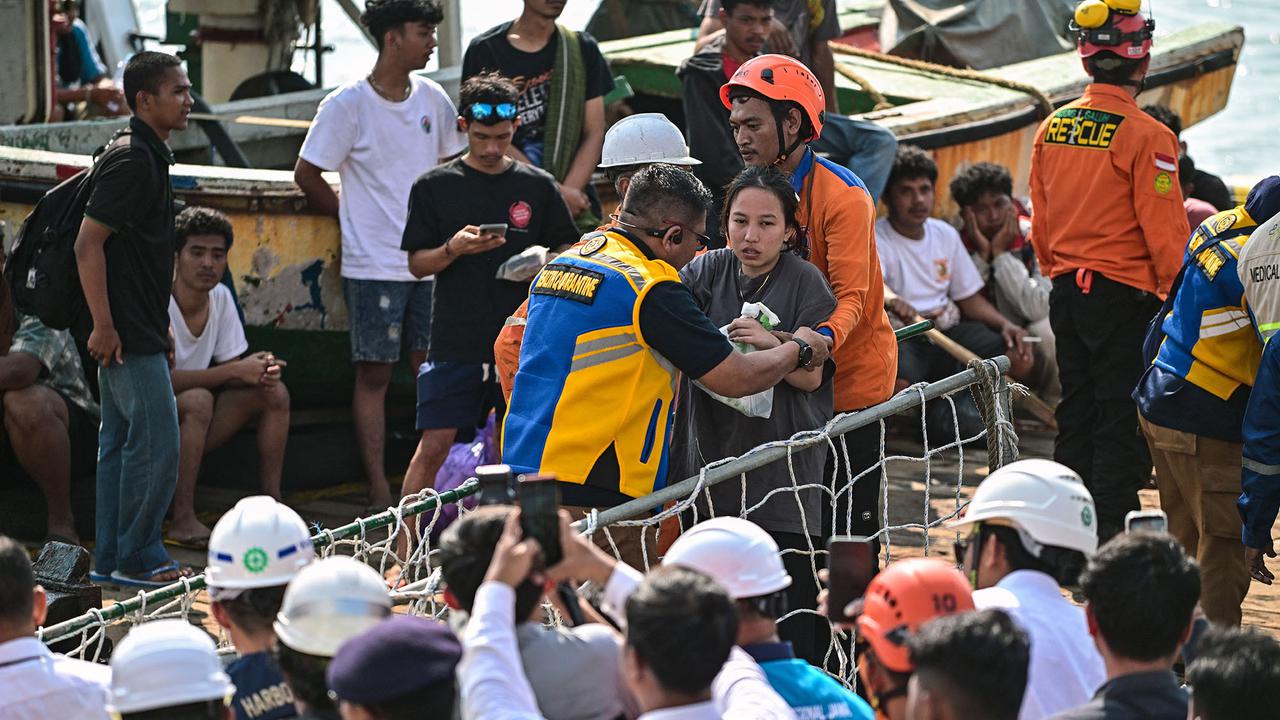 Korban Kebakaran KM Mutiara Sentosa II Tiba di Surabaya